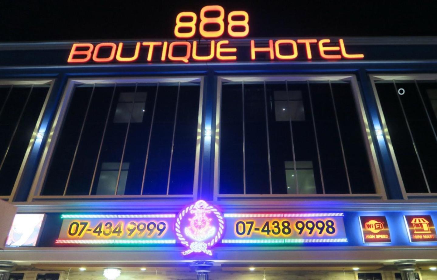 888 Boutique Hotel Batu Pahat Exteriör bild