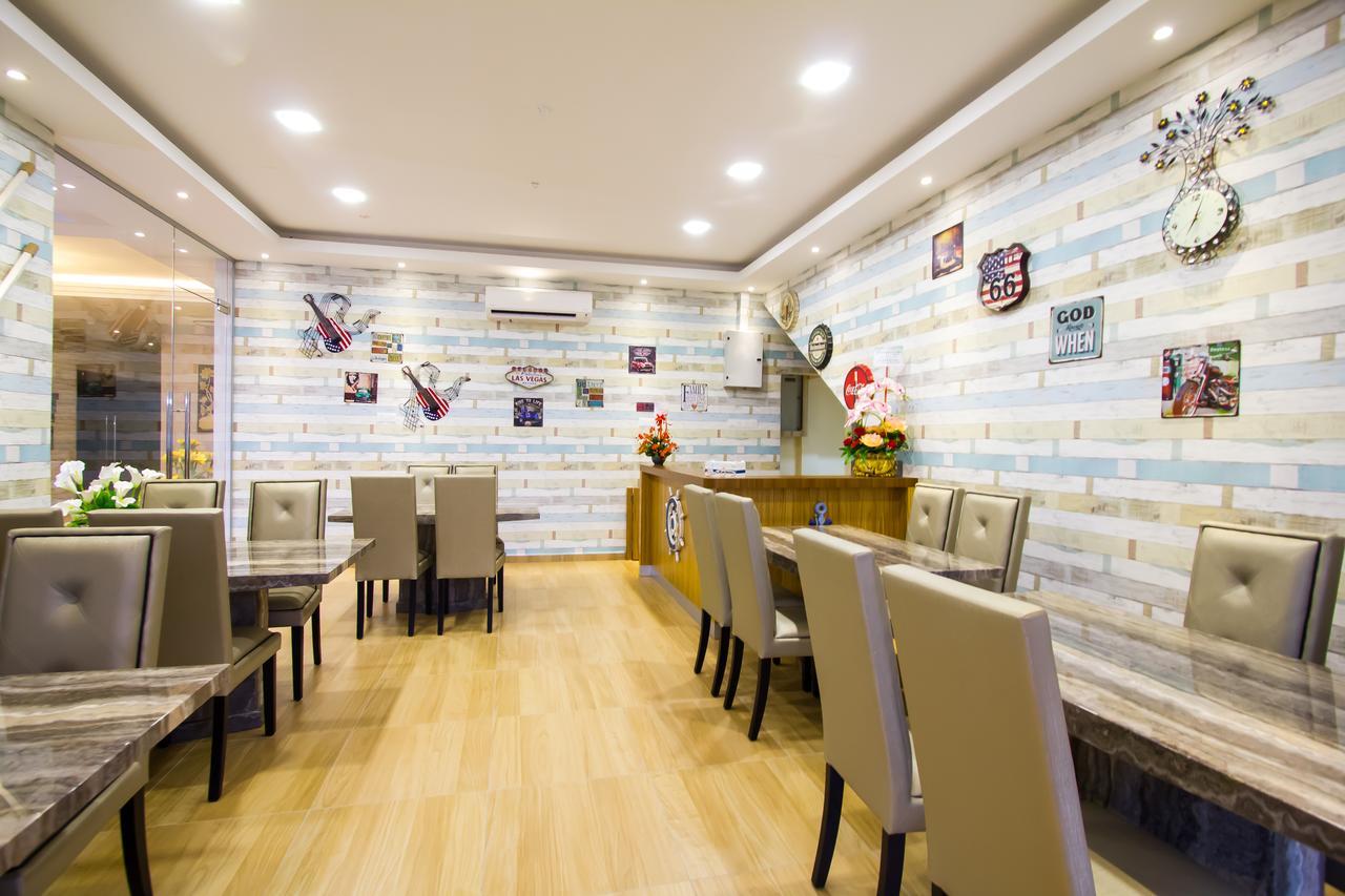 888 Boutique Hotel Batu Pahat Exteriör bild